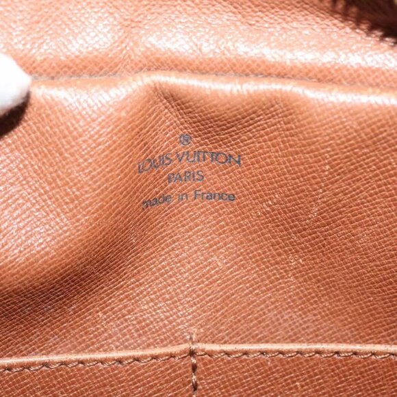 LOUIS VUITTON Monogram Compiegne 28 Clutch Bag LV Auth - Picture 16 of 16